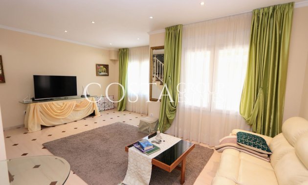 Revente - Villa -
Torrevieja - Torrevieja Centro