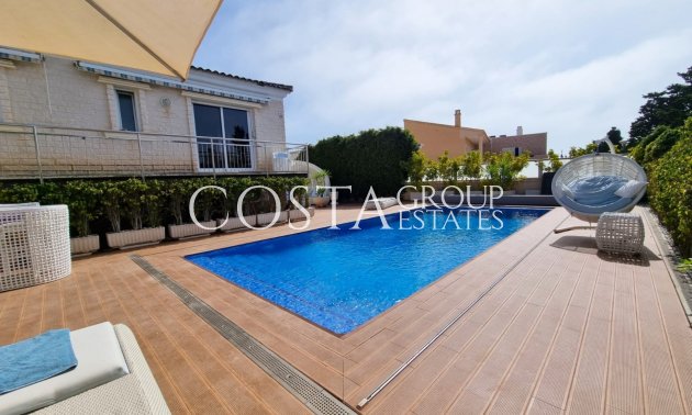 Resale - Villa -
Torrevieja - La Mata