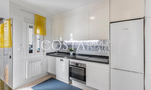 Herverkoop - Villa -
Torrevieja - Torrevieja Centro