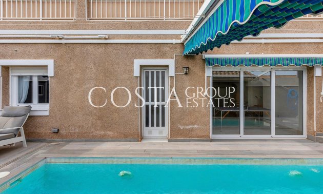 Herverkoop - Villa -
Torrevieja - Torrevieja Centro