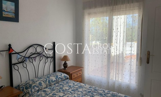 Herverkoop - Villa -
Urbanización El Raso