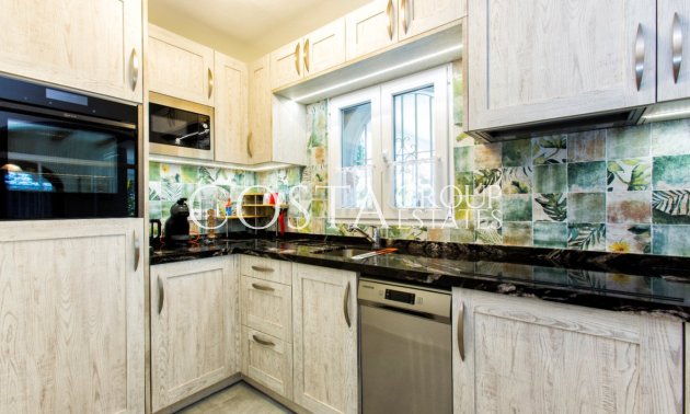 Wiederverkauf - Villa -
Benissa - Benissa Centro