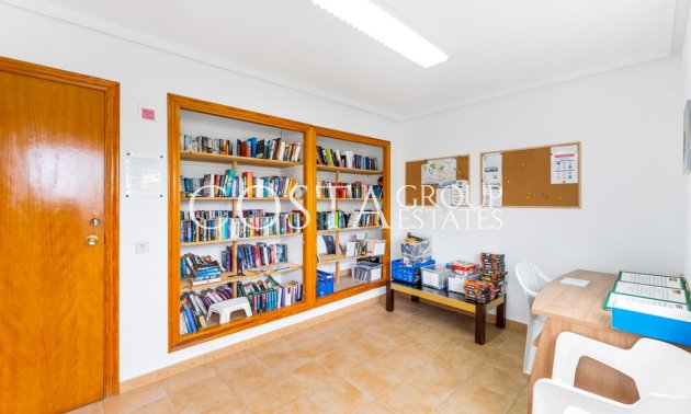 Odsprzedaż - Dom -
Orihuela - Villamartin