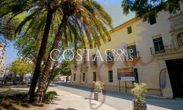 Herverkoop - Apartments -
Alicante - Alicante Centro