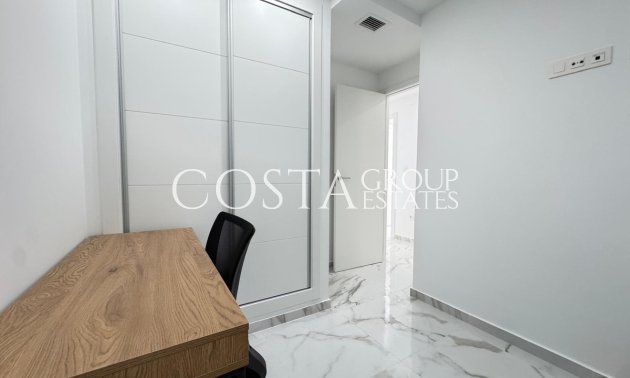 Herverkoop - Apartments -
Torrevieja - Torrevieja Centro