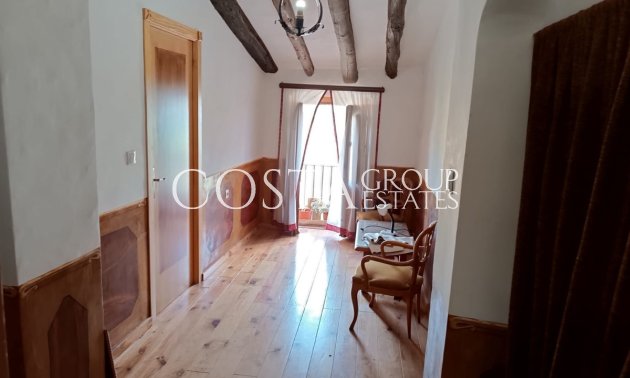 Odsprzedaż - Willa -
Yecla - Yecla Centro