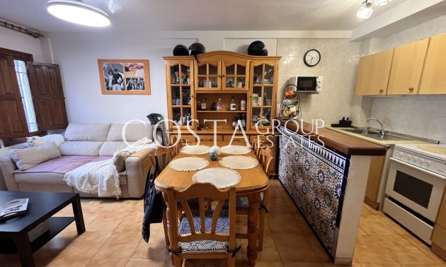 Odsprzedaż - Dom -
Torrevieja - La Mata