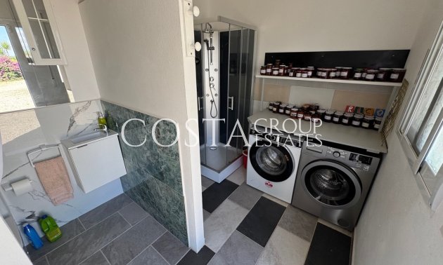 Herverkoop - Villa -
Lorca - Almendricos