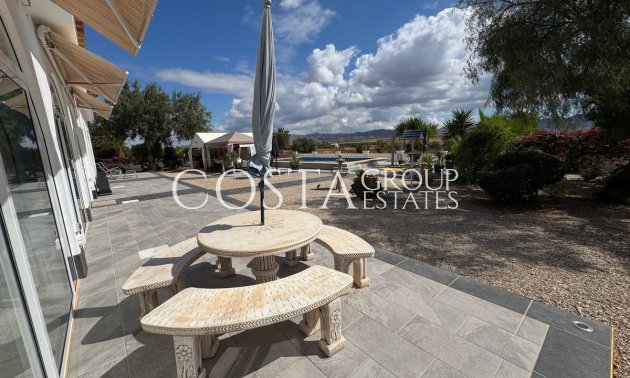 Herverkoop - Villa -
Lorca - Almendricos