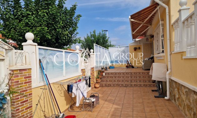 Wiederverkauf - House -
Torrevieja - Torrevieja Centro