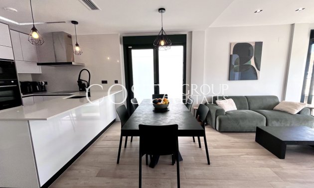 Revente - Villa -
Torrevieja - Torrevieja Centro