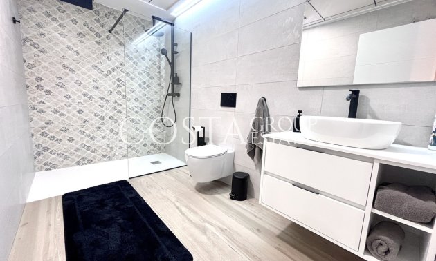 Revente - Villa -
Torrevieja - Torrevieja Centro