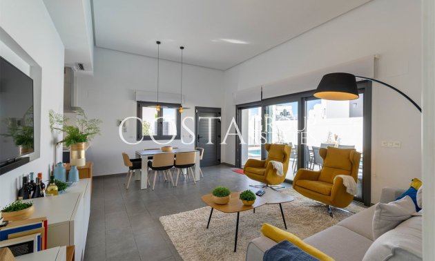 Herverkoop - Villa -
Benijofar