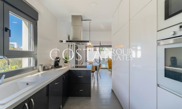 Herverkoop - Villa -
Benijofar