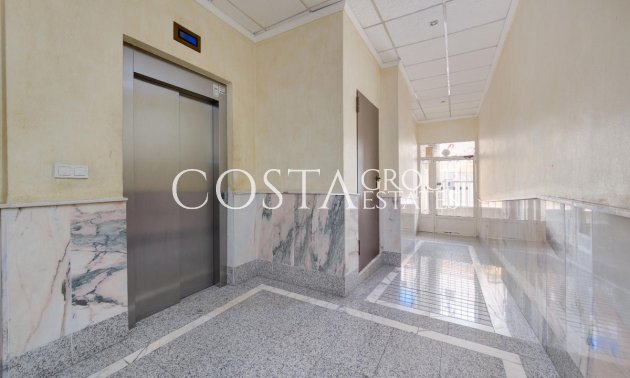 Herverkoop - Apartments -
Torrevieja - Torrevieja Centro