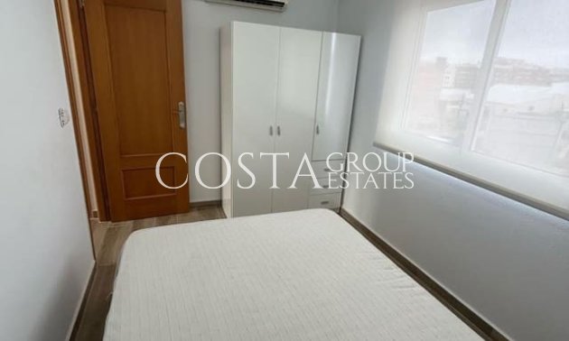 Resale - Apartments -
Torrevieja - Torrevieja Centro