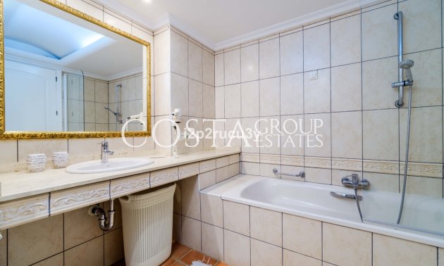 Herverkoop - Villa -
Teulada - Moraira