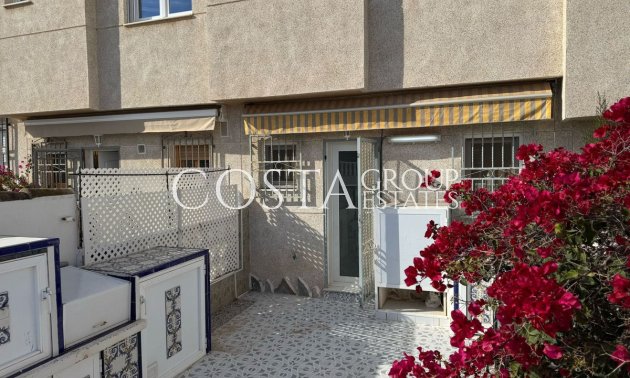 Resale - House -
Torrevieja - La Mata