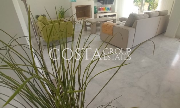 Resale - Villa -
Algorfa - La Finca Golf