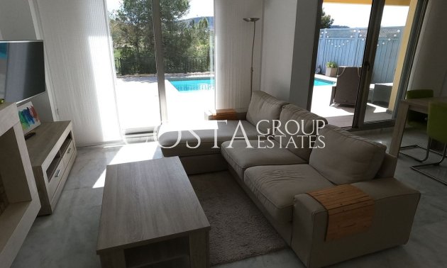 Resale - Villa -
Algorfa - La Finca Golf