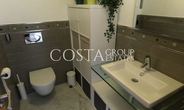 Resale - Villa -
Algorfa - La Finca Golf