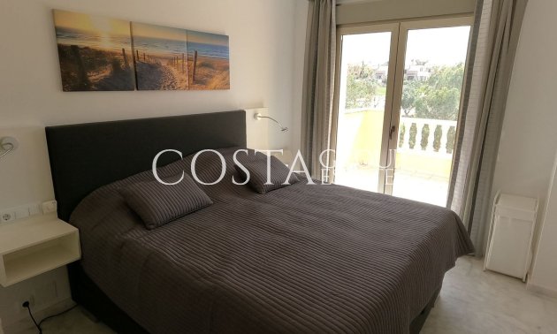 Resale - Villa -
Algorfa - La Finca Golf