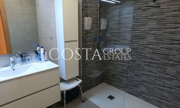 Resale - Villa -
Algorfa - La Finca Golf