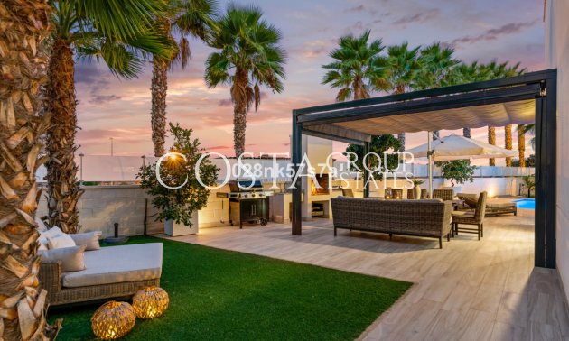 Resale - Villa -
Orihuela - Lomas de Cabo Roig