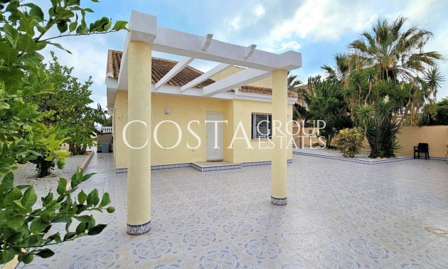 Herverkoop - Villa -
Los Alcazares - Los Alcazares Centro