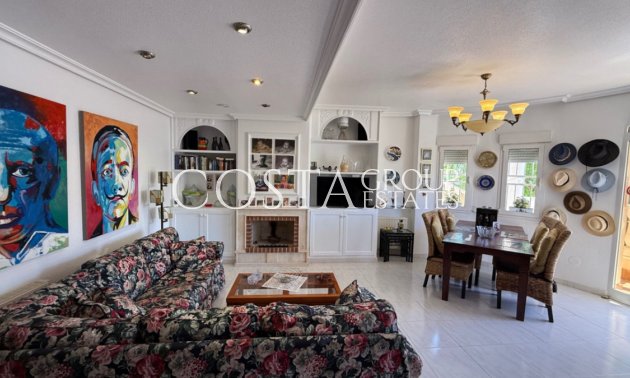 Wiederverkauf - Villa -
Orihuela - Orihuela Costa