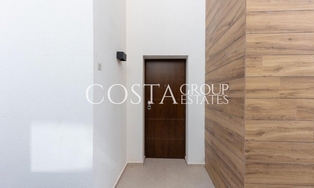 Herverkoop - Villa -
Torrevieja - Torrevieja Centro