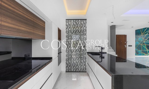 Herverkoop - Villa -
Torrevieja - Torrevieja Centro