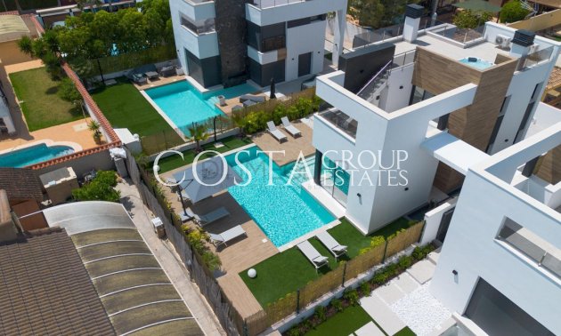 Revente - Villa -
Torrevieja - Torrevieja Centro