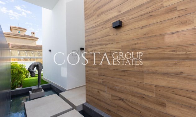 Revente - Villa -
Torrevieja - Torrevieja Centro