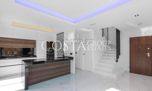 Revente - Villa -
Torrevieja - Torrevieja Centro