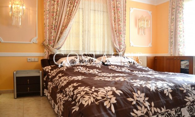 Resale - Villa -
Calpe - Calpe Centro