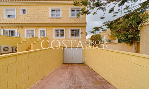 Odsprzedaż - Dom -
Torrevieja - Torrevieja Centro