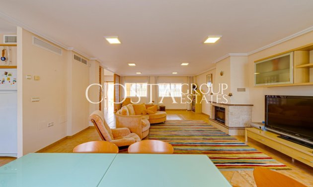 Odsprzedaż - Dom -
Torrevieja - Torrevieja Centro