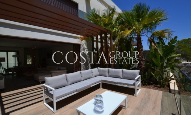 Resale - Villa -
Orihuela - Las Colinas Golf