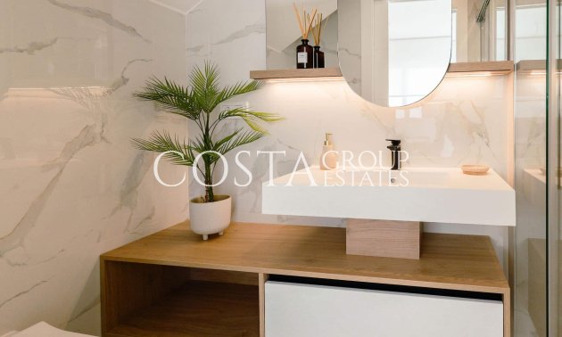 Nowy budynek - Willa -
Rojales