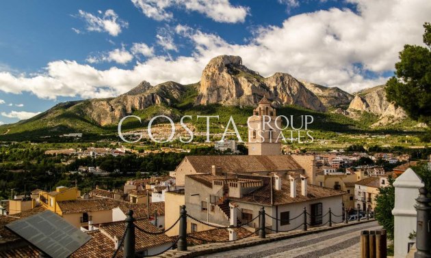 Nowy budynek - Dom -
Polop - PAU1