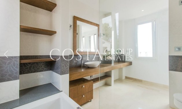 Resale - Villa -
Teulada - Moraira