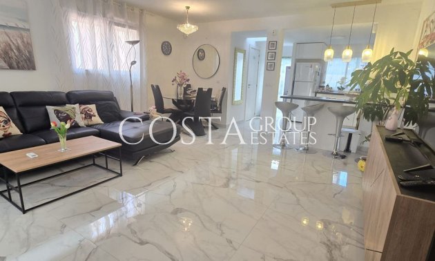 Wiederverkauf - Villa -
Torrevieja - Torrevieja Centro