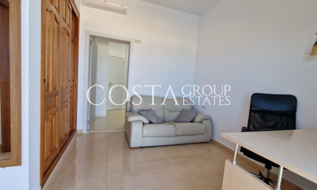 Resale - Villa -
Benitachell - Cumbre Del Sol
