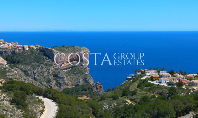 Resale - Villa -
Benitachell - Cumbre Del Sol