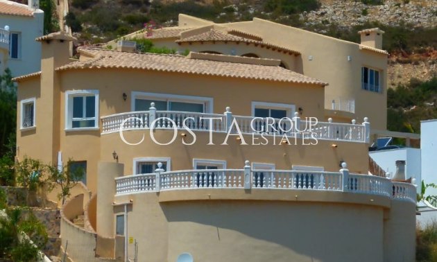 Resale - Villa -
Benitachell - Cumbre Del Sol
