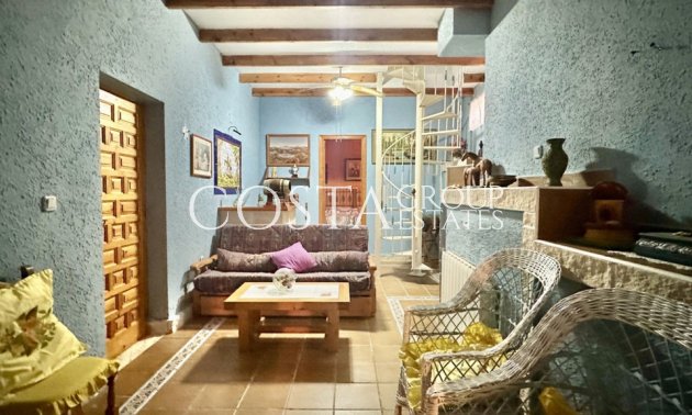 Resale - House -
Orihuela - Los Altos