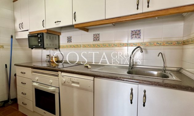 Resale - House -
Orihuela - Los Altos