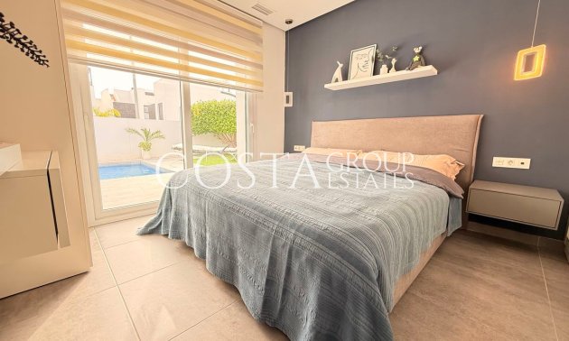 Wiederverkauf - Villa -
Benijofar