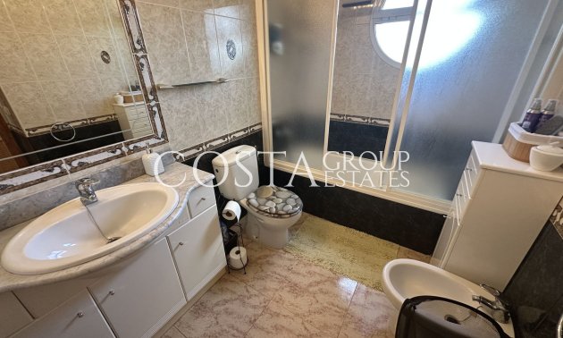 Resale - Villa -
Alicante - Alicante Centro